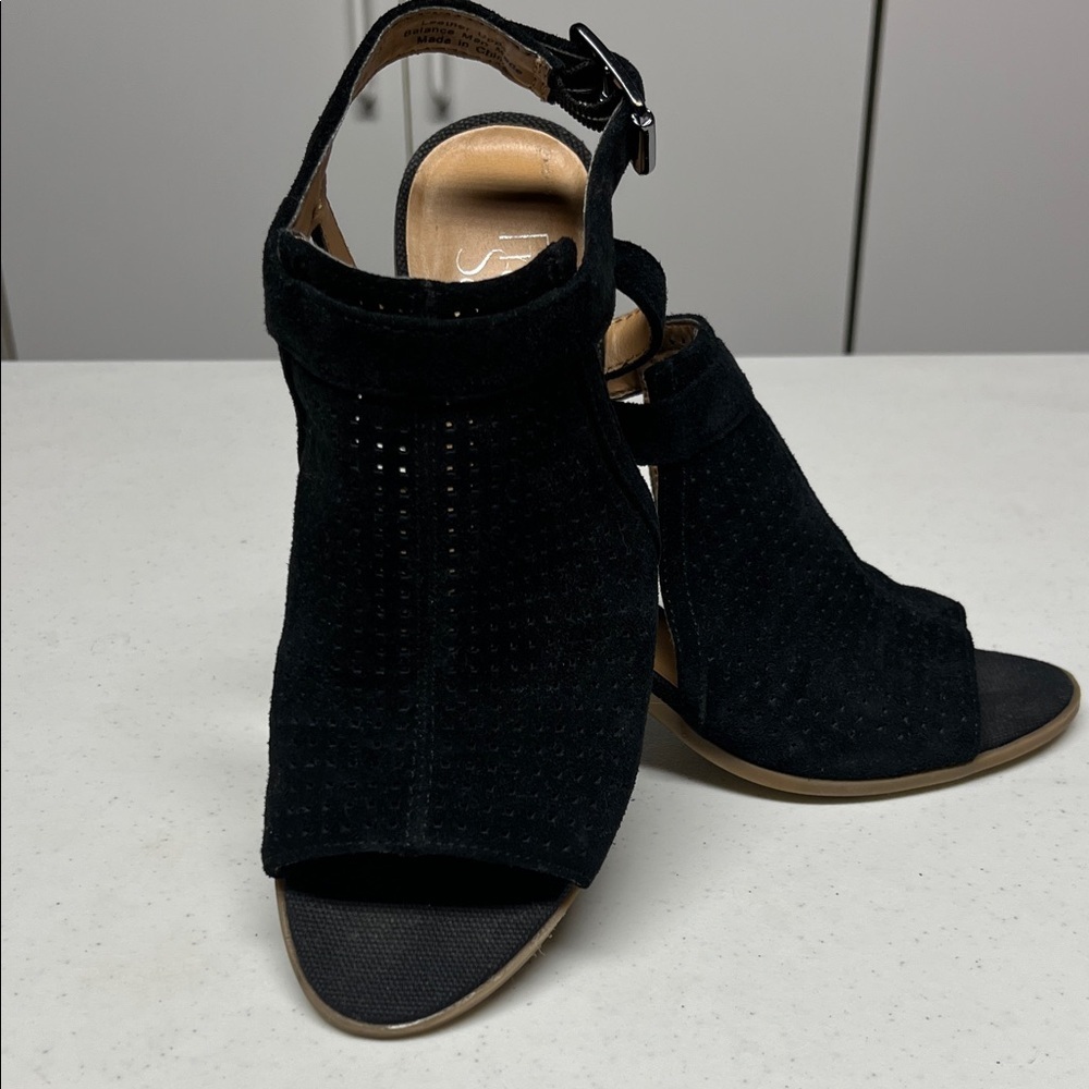Franco Sarto Black Cutout Peep Toe Heels Sandals Size 6